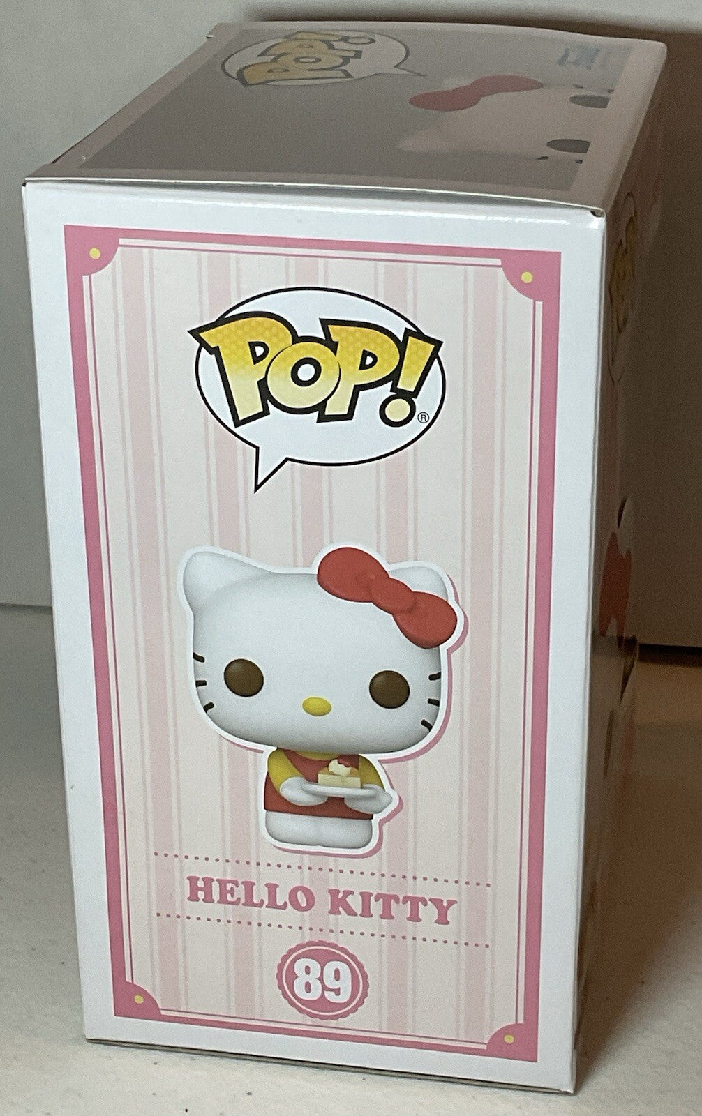 Hello Kitty Pop #89 Hello Kitty And Friends Funko 2024 Hello Kitty with Cake