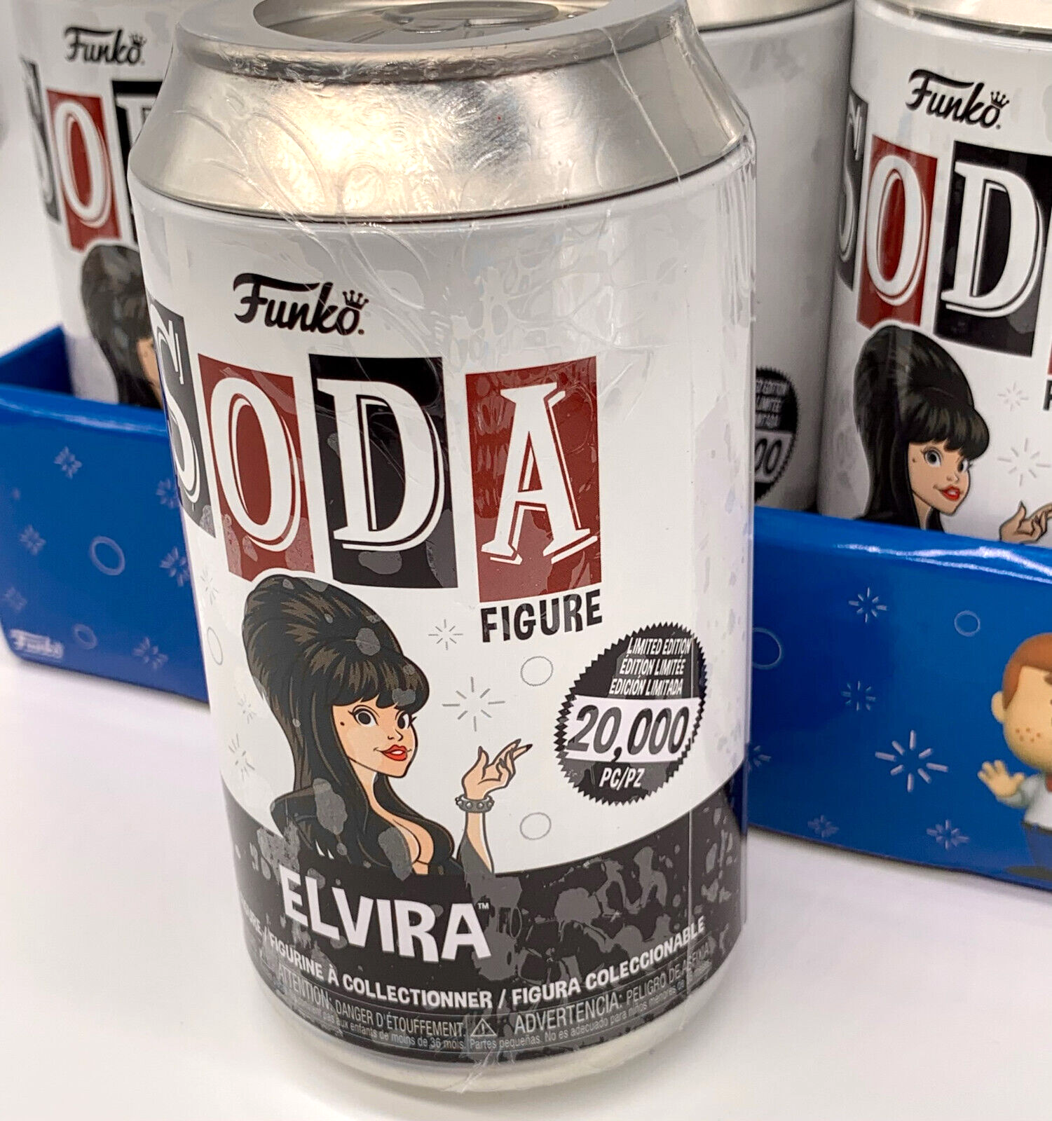 Elvira Funko Vinyl Soda Figure EE Exclusive Chance of Chase