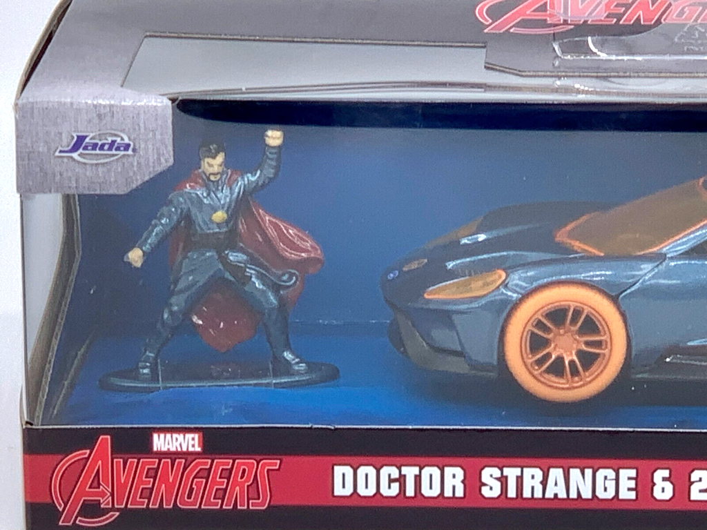 Doctor Strange with 2017 Ford GT NANO Figure 1/32 Vehicle Marvel Avenger