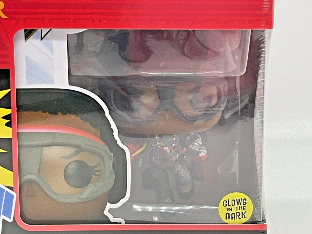 Black Panther Wakanda Forever Funko Pop + Tee Size Medium Glows Marvel