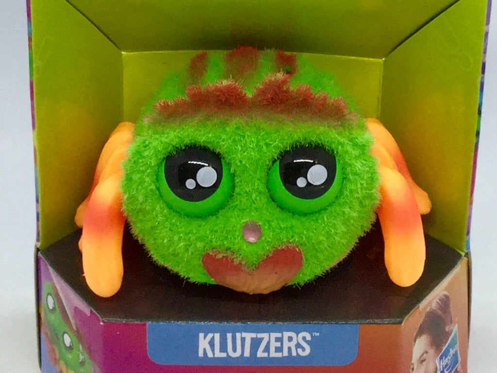 Hasbro Yellies Mini Figures Klutzers Voice Activated Pet with Extra Batteries
