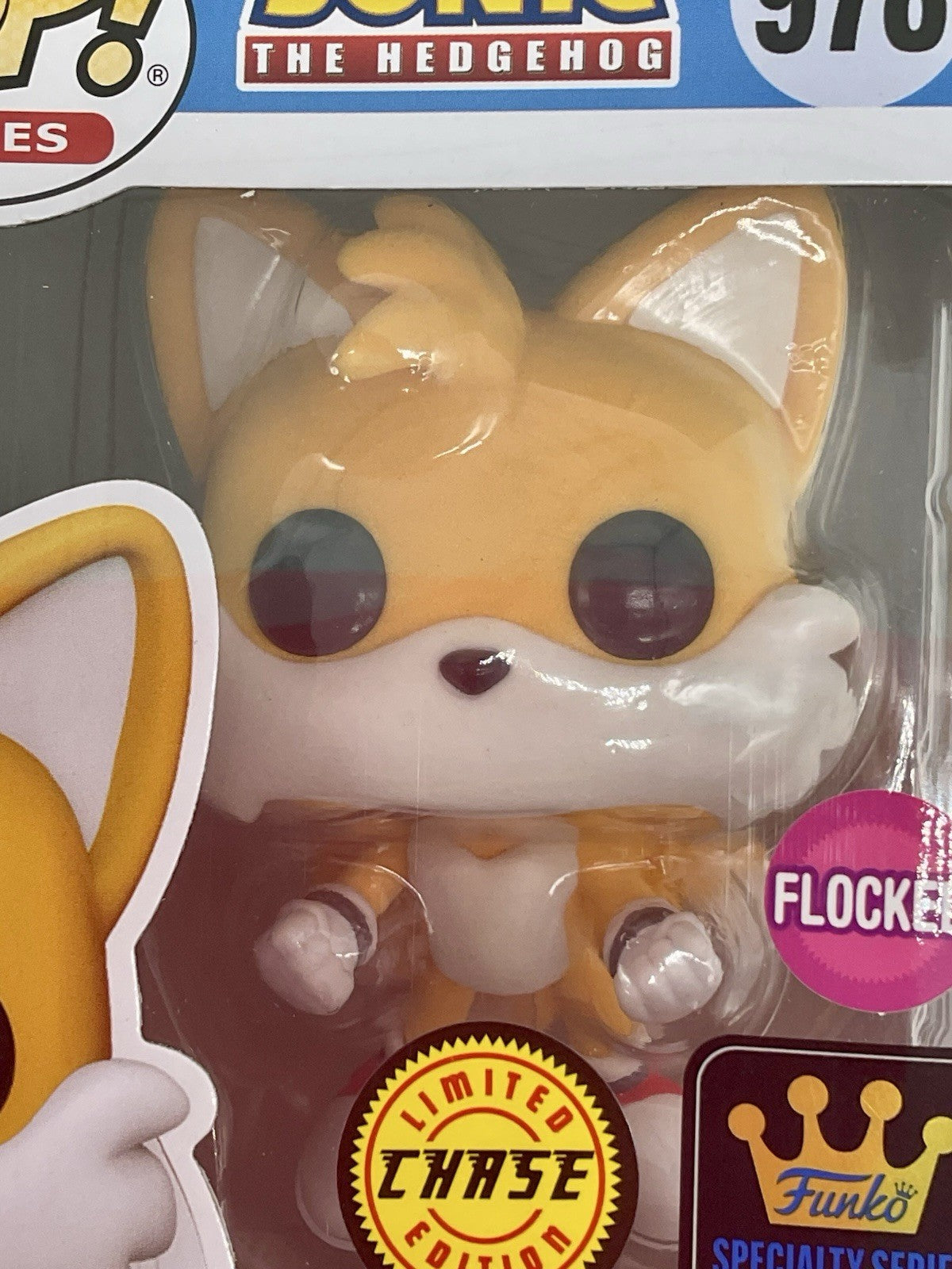 Tails Pop #978 Sonic the Hedgehog Funko Pop 2025 Chase Flocked in Pop Protector