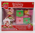 Strawberry Shortcake Berry Bake Shoppe Playset 32 Piece Set including Doll