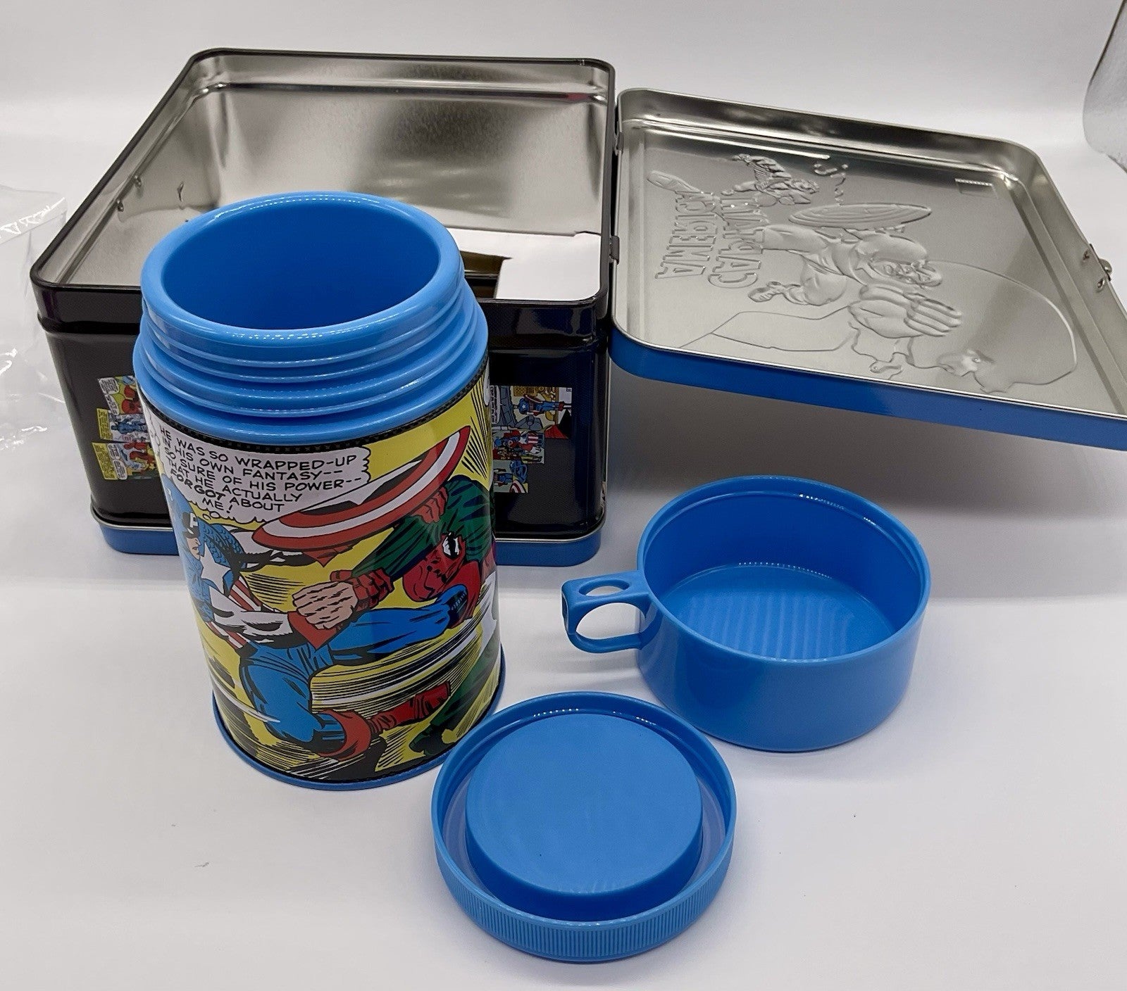 Captain America PX Exclusives Metal Lunch Box with Beverage Container Tin Titans