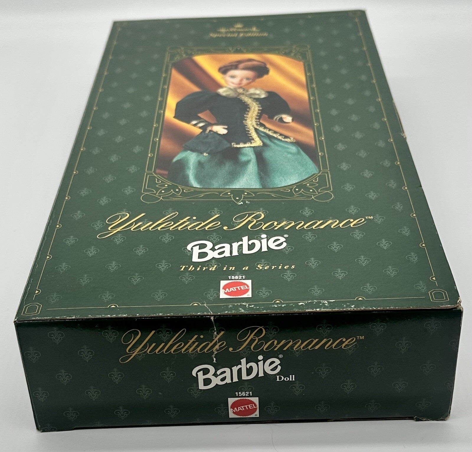 Yuletide Romance Barbie Doll Hallmark Special Edition 1996 New in Box
