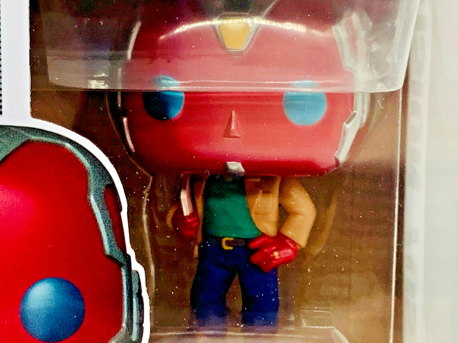 Vision 70's Pop #718 Wanda Vision Funko Pop Gamestop Exclusive in Protector 2021