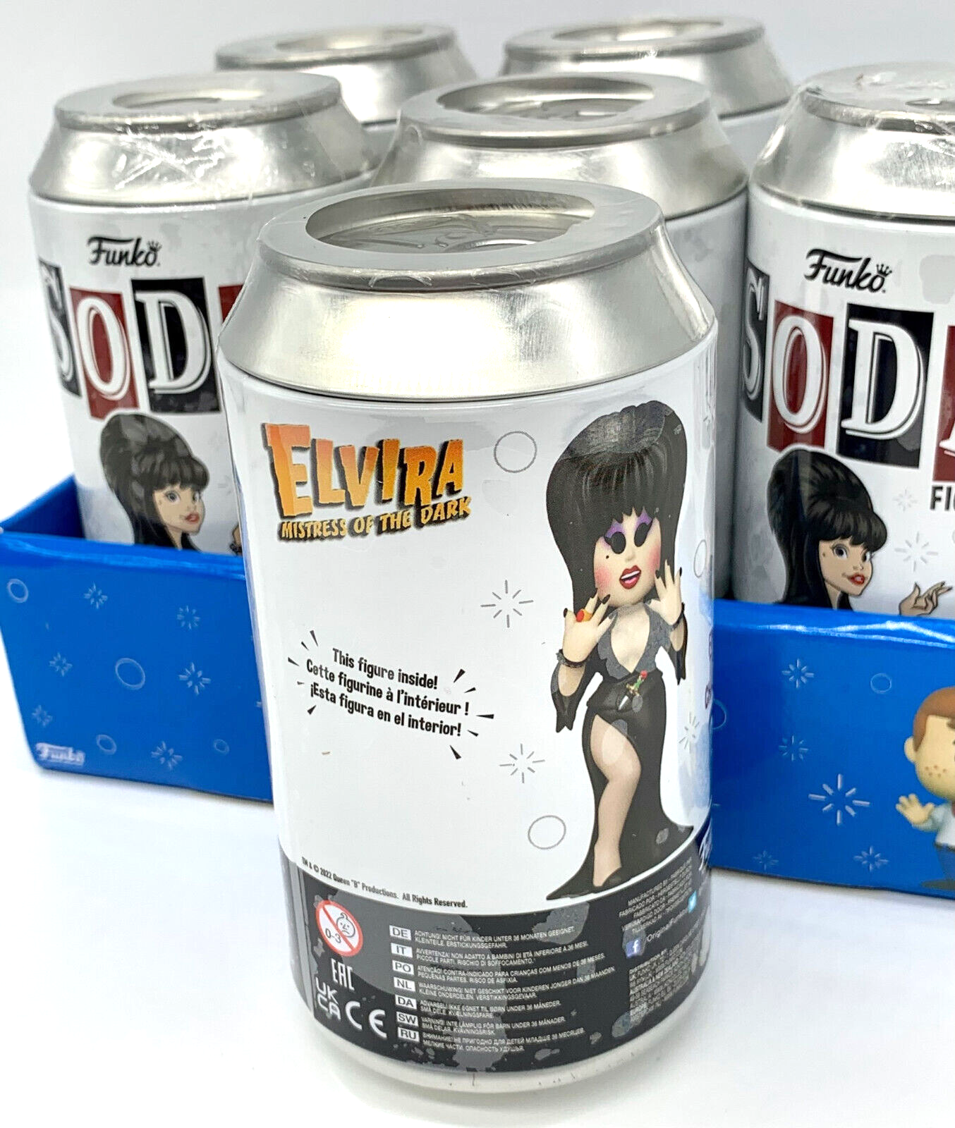 Elvira Funko Vinyl Soda Figure EE Exclusive Chance of Chase