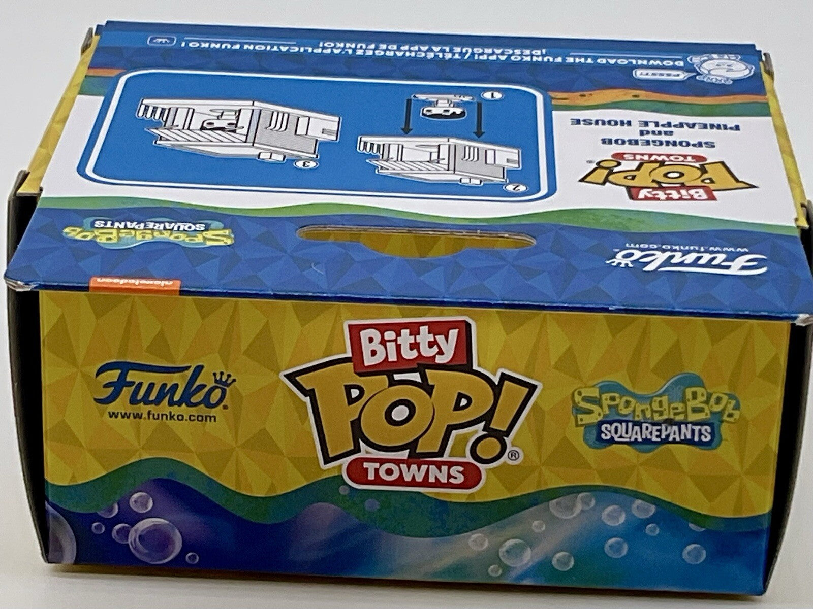 Spongebob with Gary and Pineapple House Funko Bitty Pop Towns 2024