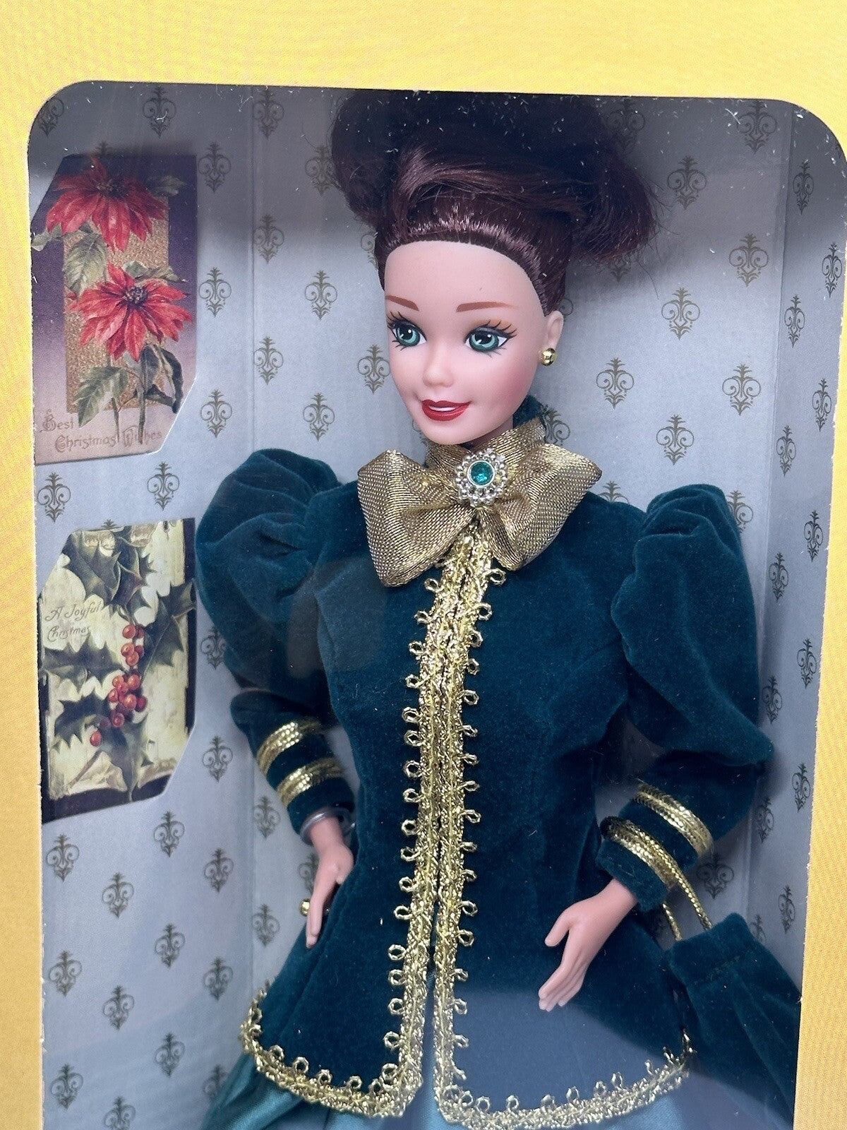 Yuletide Romance Barbie Doll Hallmark Special Edition 1996 New in Box