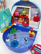 Polly Pocket Peanuts Compact Play Set Mattel Peanuts 75 Years Snoopy Woodstock